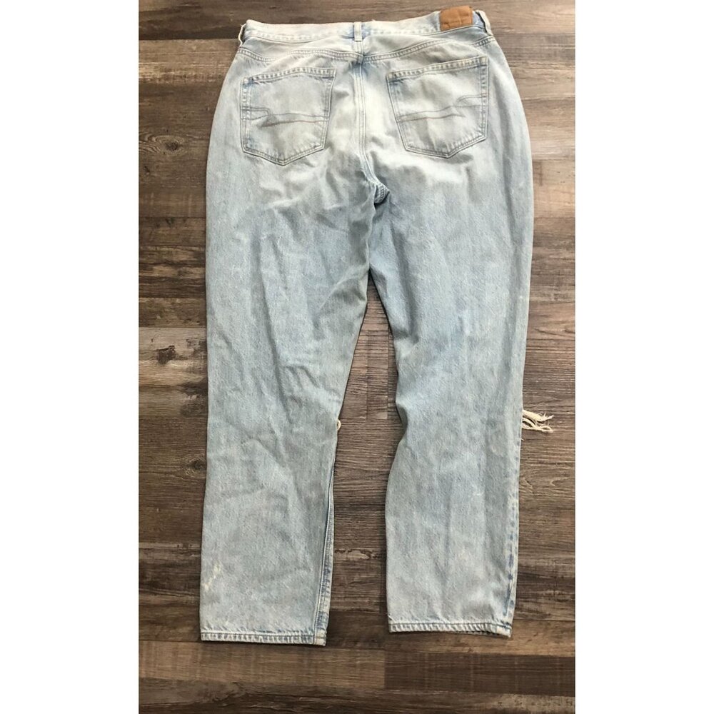 American Eagle Womens 10 Regular Distressed Mom Jeans New without Tags - Picture 2 of 8